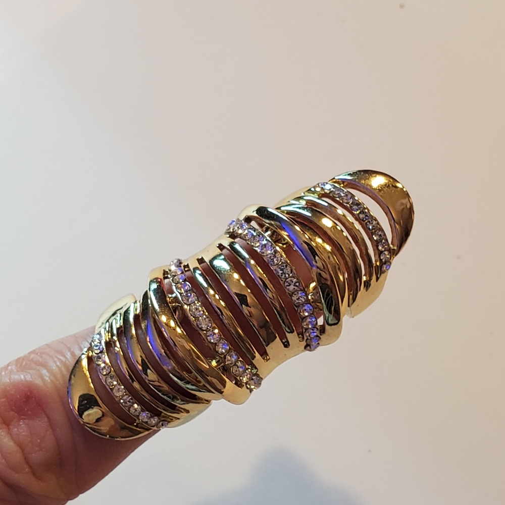 Finger ring - Picture 4 of 7